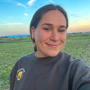 Meet your Posher, Dana